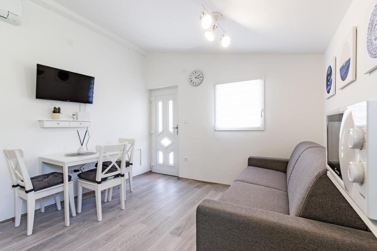 Holiday Apartment Near The Beach Fažana Exterior foto